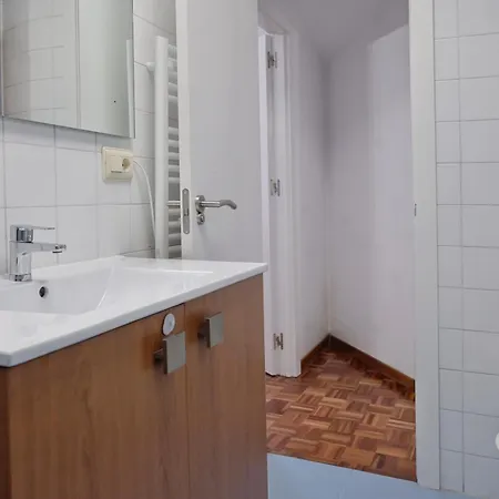 Flat Overlooking The Park 1km To Plaza Pontevedra *