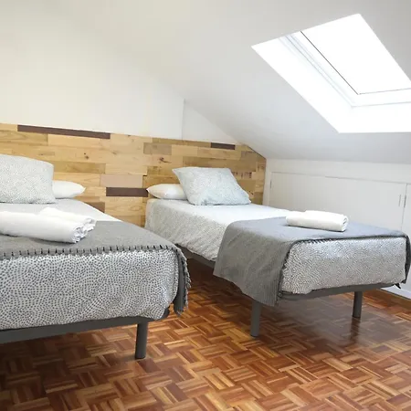 아파트 Flat Overlooking The Park 1km To Plaza Pontevedra