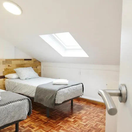 Flat Overlooking The Park 1km To Plaza Pontevedra 아 코루냐