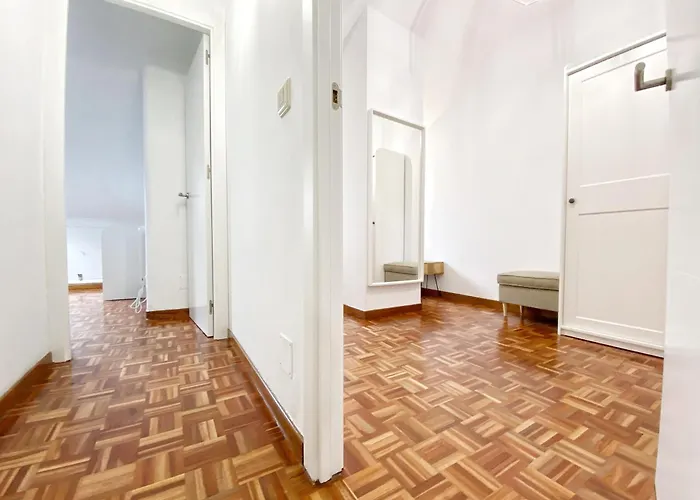 Flat Overlooking The Park 1km To Plaza Pontevedra Appartement La Corogne