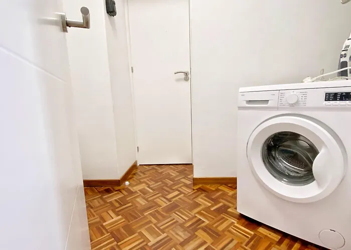 Flat Overlooking The Park 1km To Plaza Pontevedra Appartement *